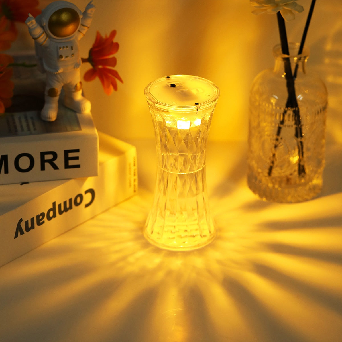 LED Crystal Table Lamp 3D Effect Diamond Atmosphere Lamp Cool Lamp Light USB Touch Night Light Overflows for Bedroom Decoration